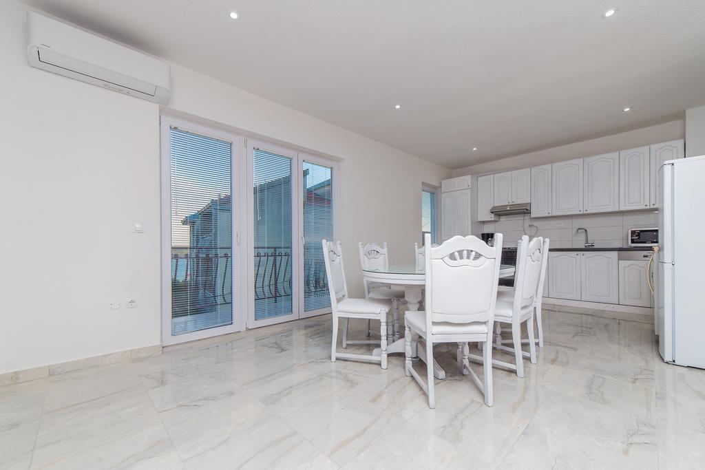Apartment Drazena Trogir Bagian luar foto