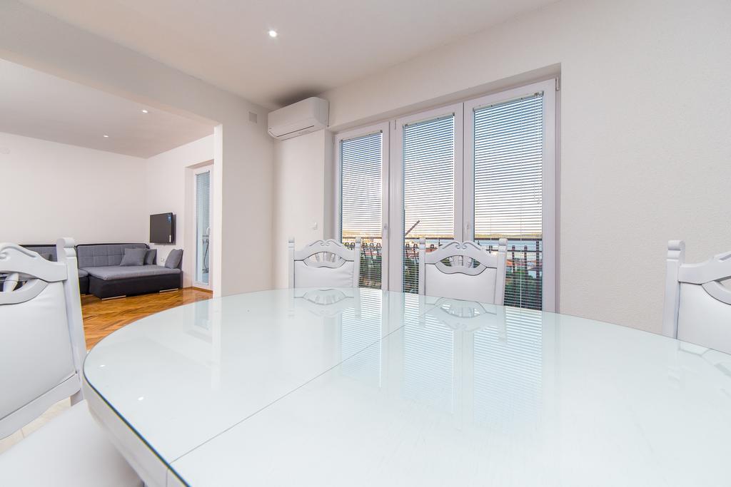 Apartment Drazena Trogir Bagian luar foto