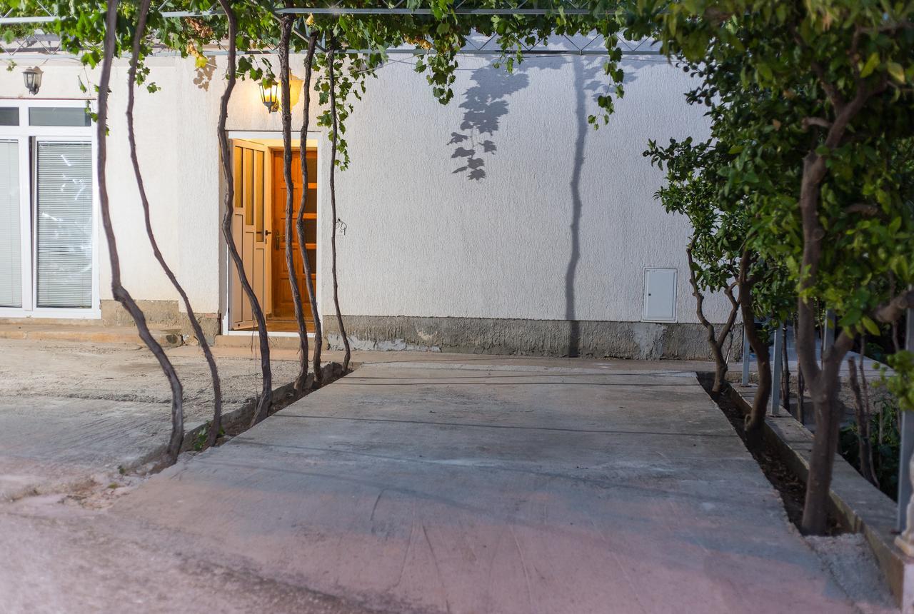 Apartment Drazena Trogir Bagian luar foto