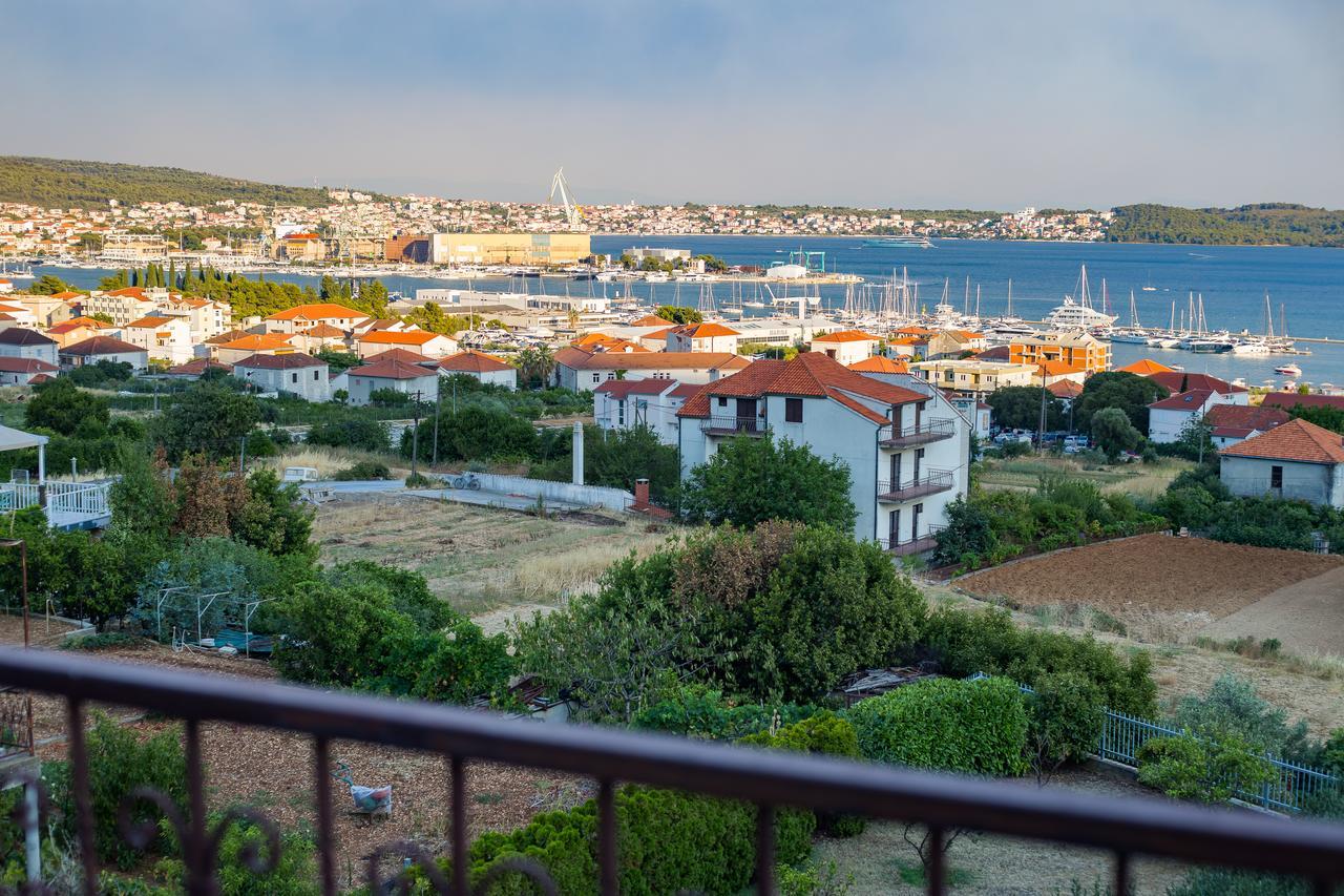 Apartment Drazena Trogir Bagian luar foto